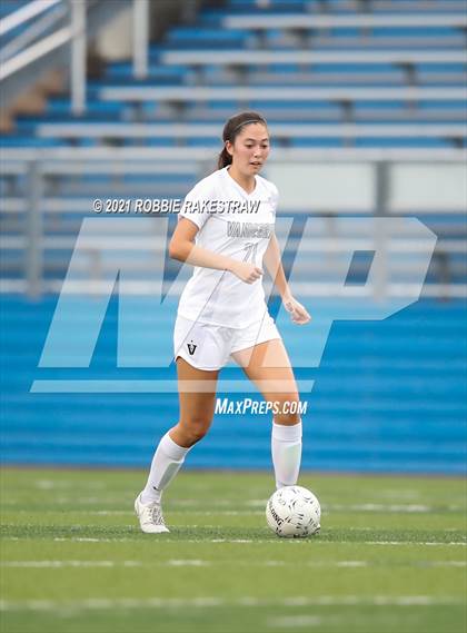 Thumbnail 3 in Flower Mound vs. Vandegrift (UIL 6A Final) photogallery.
