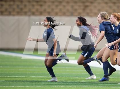 Thumbnail 3 in Flower Mound vs. Vandegrift (UIL 6A Final) photogallery.