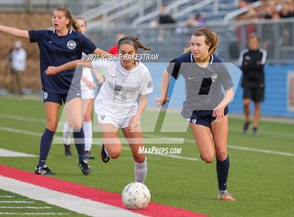 Thumbnail 1 in Flower Mound vs. Vandegrift (UIL 6A Final) photogallery.