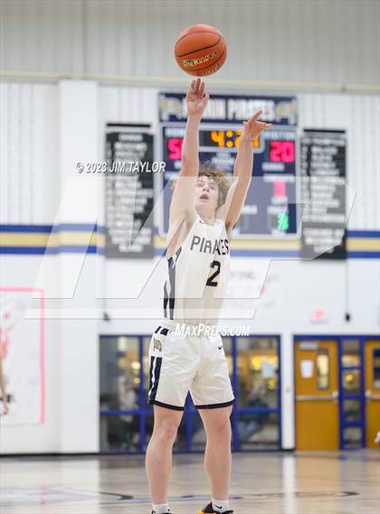 Thumbnail 1 in Woodson @ Perrin-Whitt photogallery.