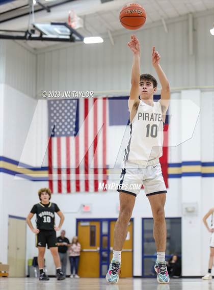 Thumbnail 2 in Woodson @ Perrin-Whitt photogallery.