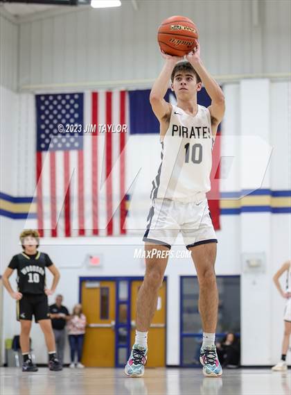 Thumbnail 1 in Woodson @ Perrin-Whitt photogallery.