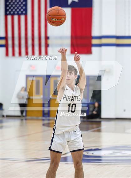 Thumbnail 1 in Woodson @ Perrin-Whitt photogallery.