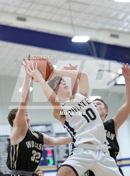 Thumbnail 1 in Woodson @ Perrin-Whitt photogallery.