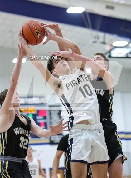 Thumbnail 2 in Woodson @ Perrin-Whitt photogallery.