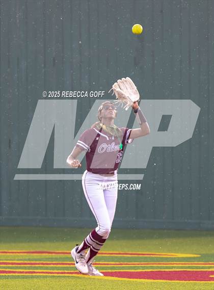 Thumbnail 3 in Atascocita @ Pearland (UIL 6A D1 SOFTBALL AREA) photogallery.