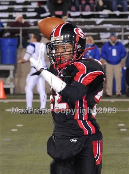 Thumbnail 2 in Glenville vs. Davidson (Ohio D1 Final) photogallery.