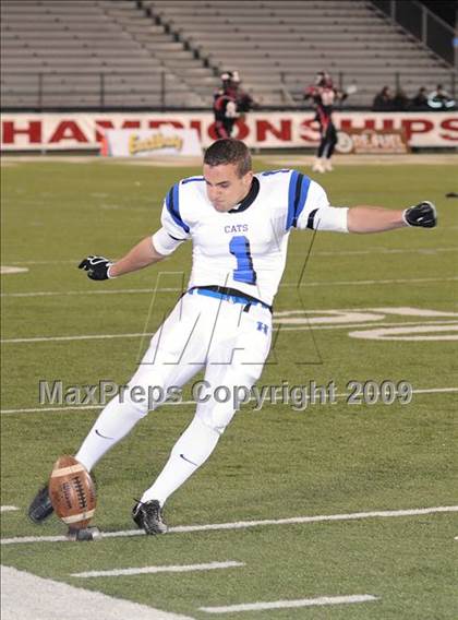 Thumbnail 2 in Glenville vs. Davidson (Ohio D1 Final) photogallery.