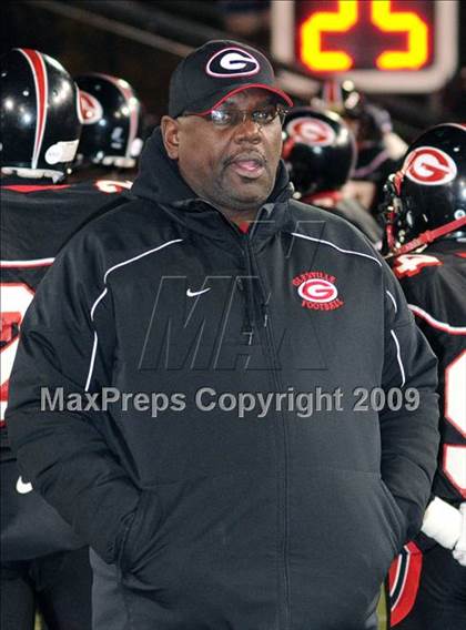 Thumbnail 3 in Glenville vs. Davidson (Ohio D1 Final) photogallery.