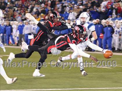 Thumbnail 1 in Glenville vs. Davidson (Ohio D1 Final) photogallery.