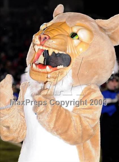 Thumbnail 3 in Glenville vs. Davidson (Ohio D1 Final) photogallery.