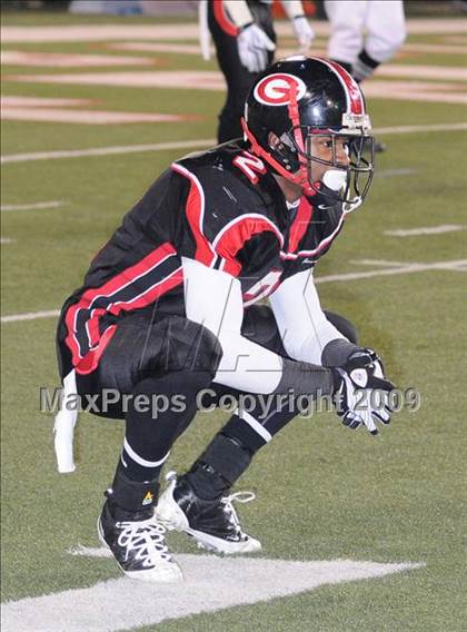 Thumbnail 2 in Glenville vs. Davidson (Ohio D1 Final) photogallery.
