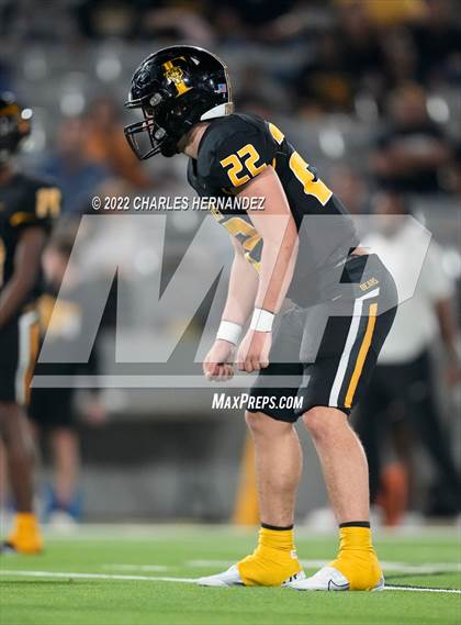 Thumbnail 1 in Timpson vs. Refugio (UIL 2A Division I Semifinal) photogallery.