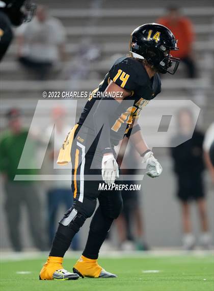 Thumbnail 3 in Timpson vs. Refugio (UIL 2A Division I Semifinal) photogallery.