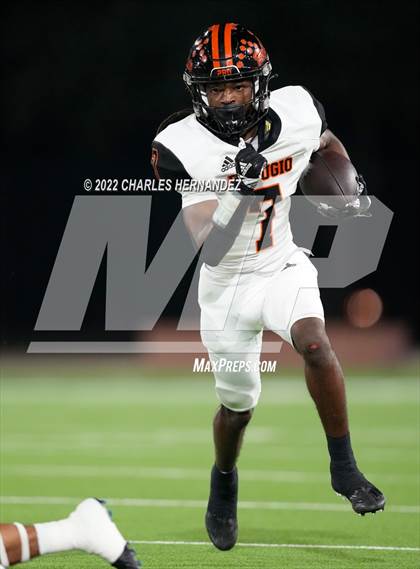 Thumbnail 3 in Timpson vs. Refugio (UIL 2A Division I Semifinal) photogallery.