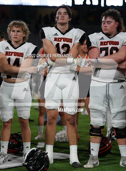 Thumbnail 2 in Timpson vs. Refugio (UIL 2A Division I Semifinal) photogallery.