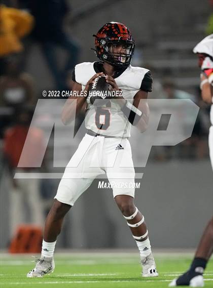 Thumbnail 3 in Timpson vs. Refugio (UIL 2A Division I Semifinal) photogallery.