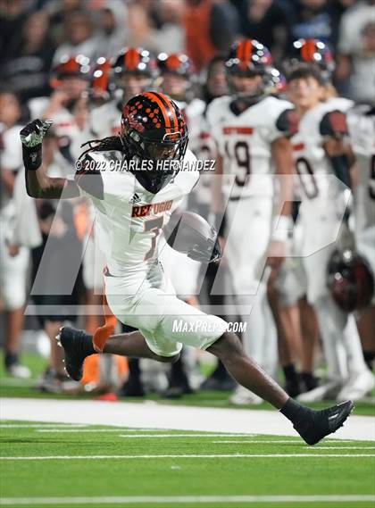 Thumbnail 1 in Timpson vs. Refugio (UIL 2A Division I Semifinal) photogallery.