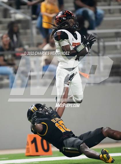 Thumbnail 1 in Timpson vs. Refugio (UIL 2A Division I Semifinal) photogallery.