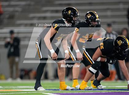 Thumbnail 3 in Timpson vs. Refugio (UIL 2A Division I Semifinal) photogallery.