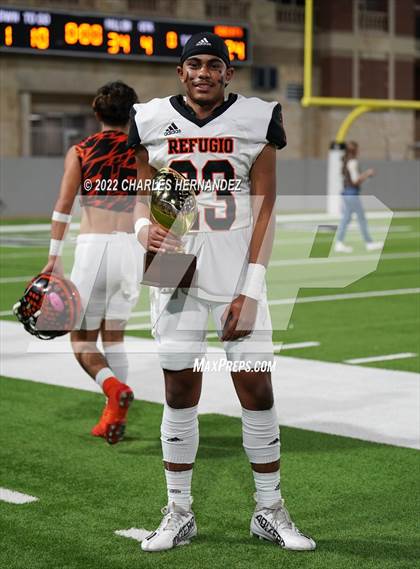 Thumbnail 2 in Timpson vs. Refugio (UIL 2A Division I Semifinal) photogallery.