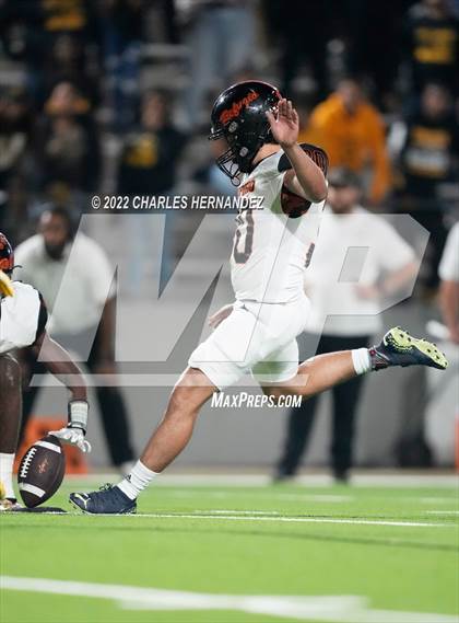 Thumbnail 3 in Timpson vs. Refugio (UIL 2A Division I Semifinal) photogallery.