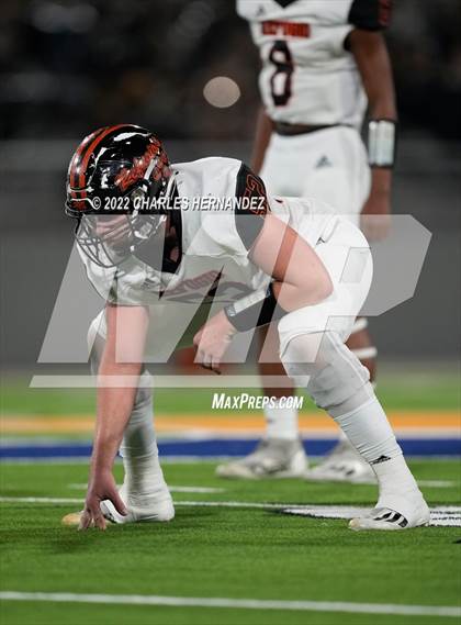 Thumbnail 2 in Timpson vs. Refugio (UIL 2A Division I Semifinal) photogallery.