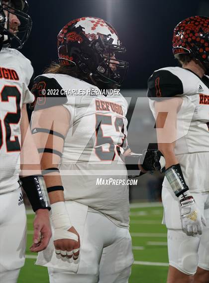 Thumbnail 1 in Timpson vs. Refugio (UIL 2A Division I Semifinal) photogallery.