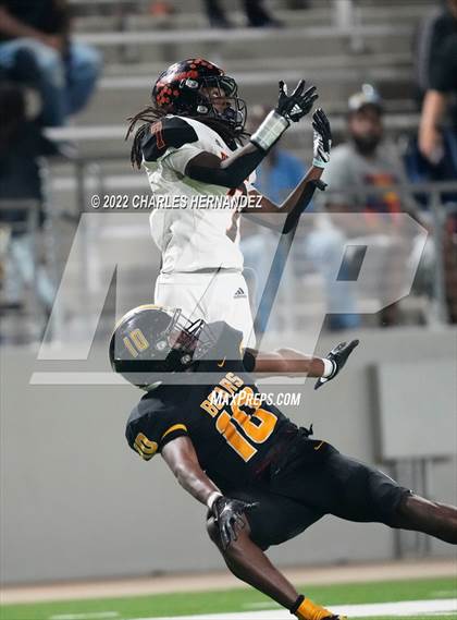 Thumbnail 1 in Timpson vs. Refugio (UIL 2A Division I Semifinal) photogallery.