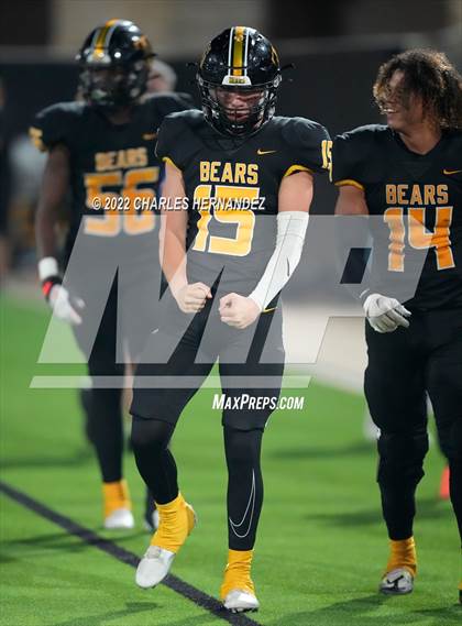 Thumbnail 3 in Timpson vs. Refugio (UIL 2A Division I Semifinal) photogallery.