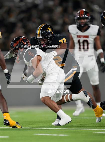 Thumbnail 2 in Timpson vs. Refugio (UIL 2A Division I Semifinal) photogallery.