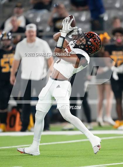 Thumbnail 3 in Timpson vs. Refugio (UIL 2A Division I Semifinal) photogallery.