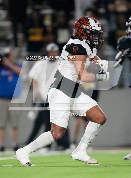 Thumbnail 2 in Timpson vs. Refugio (UIL 2A Division I Semifinal) photogallery.