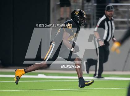 Thumbnail 3 in Timpson vs. Refugio (UIL 2A Division I Semifinal) photogallery.