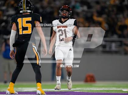 Thumbnail 3 in Timpson vs. Refugio (UIL 2A Division I Semifinal) photogallery.