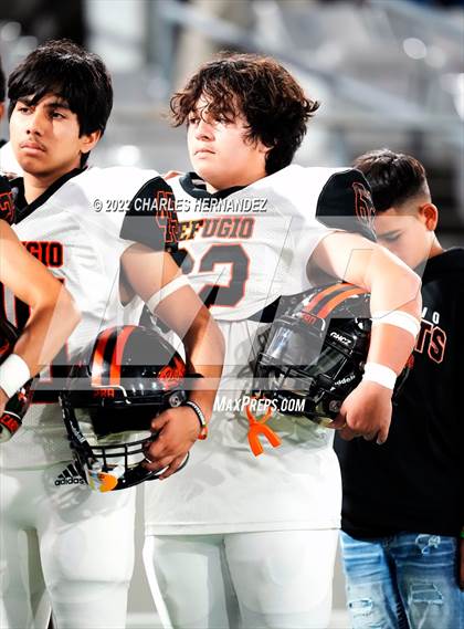 Thumbnail 2 in Timpson vs. Refugio (UIL 2A Division I Semifinal) photogallery.