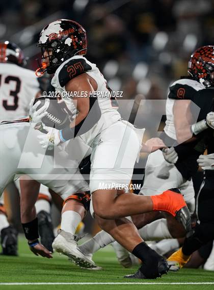Thumbnail 2 in Timpson vs. Refugio (UIL 2A Division I Semifinal) photogallery.