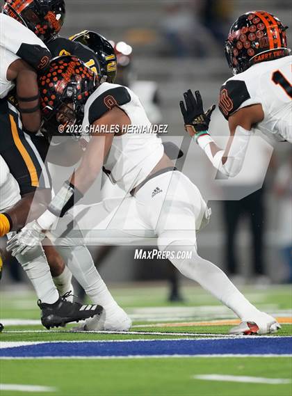 Thumbnail 3 in Timpson vs. Refugio (UIL 2A Division I Semifinal) photogallery.