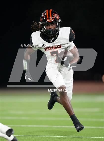 Thumbnail 2 in Timpson vs. Refugio (UIL 2A Division I Semifinal) photogallery.