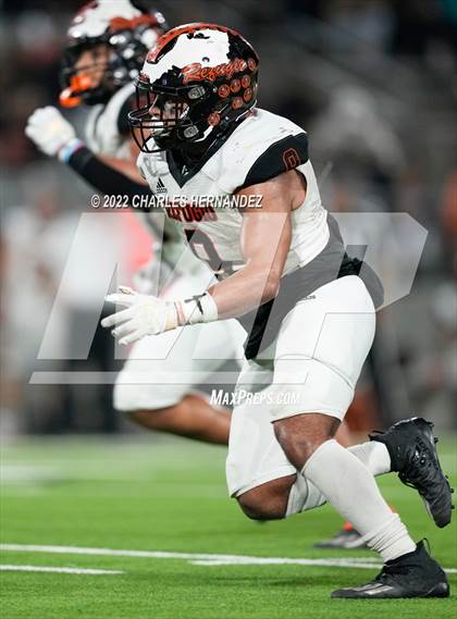 Thumbnail 2 in Timpson vs. Refugio (UIL 2A Division I Semifinal) photogallery.