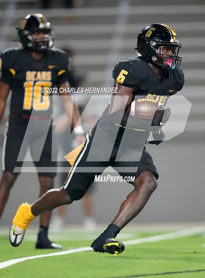 Thumbnail 3 in Timpson vs. Refugio (UIL 2A Division I Semifinal) photogallery.