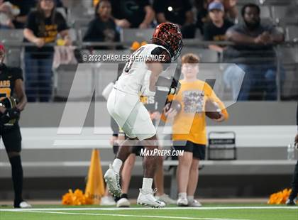 Thumbnail 2 in Timpson vs. Refugio (UIL 2A Division I Semifinal) photogallery.