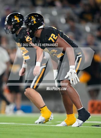 Thumbnail 2 in Timpson vs. Refugio (UIL 2A Division I Semifinal) photogallery.