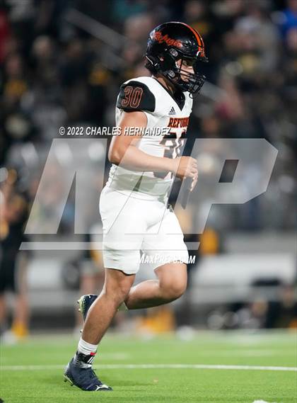 Thumbnail 1 in Timpson vs. Refugio (UIL 2A Division I Semifinal) photogallery.