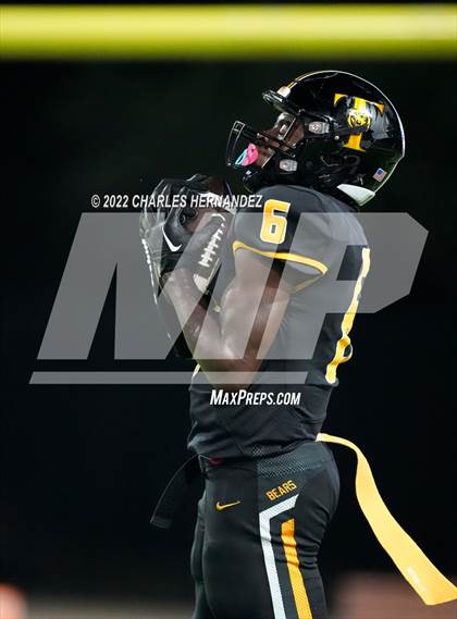 Thumbnail 1 in Timpson vs. Refugio (UIL 2A Division I Semifinal) photogallery.