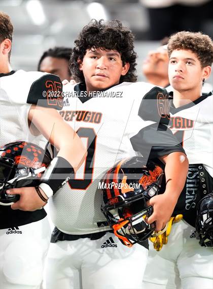 Thumbnail 2 in Timpson vs. Refugio (UIL 2A Division I Semifinal) photogallery.