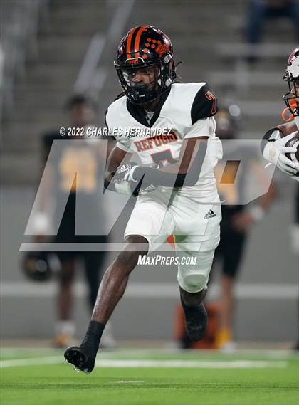 Thumbnail 1 in Timpson vs. Refugio (UIL 2A Division I Semifinal) photogallery.