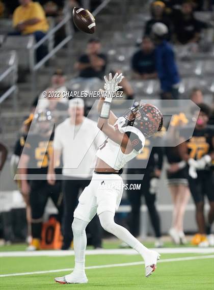 Thumbnail 1 in Timpson vs. Refugio (UIL 2A Division I Semifinal) photogallery.