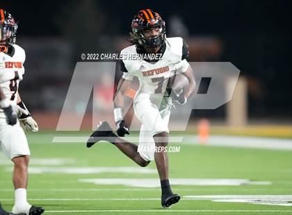 Thumbnail 2 in Timpson vs. Refugio (UIL 2A Division I Semifinal) photogallery.
