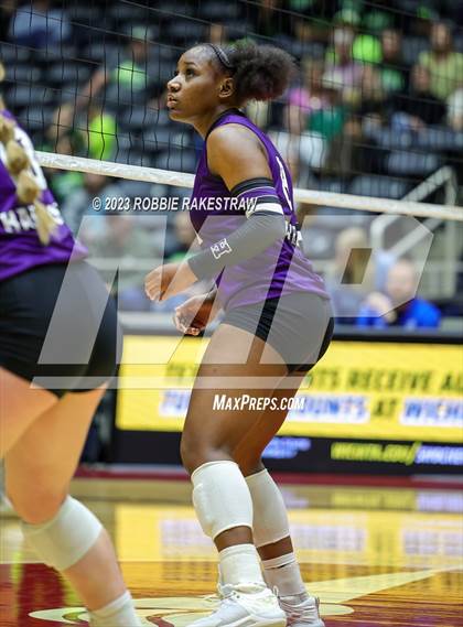 Thumbnail 2 in Blum vs. Harrold (UIL 1A Volleyball Final) photogallery.